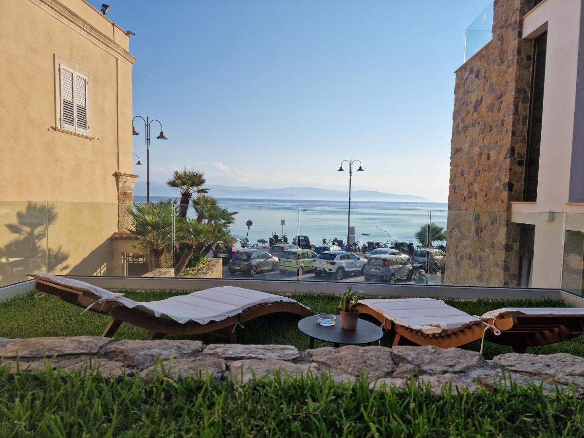 Ngonia Bay Boutique Hotel Milazzo Esterno foto