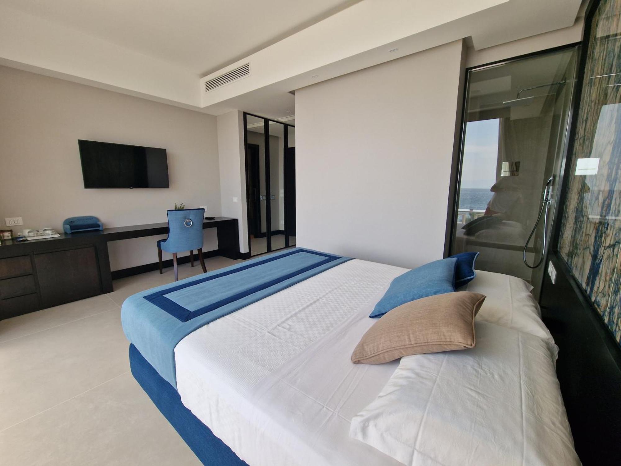 Ngonia Bay Boutique Hotel Milazzo Esterno foto