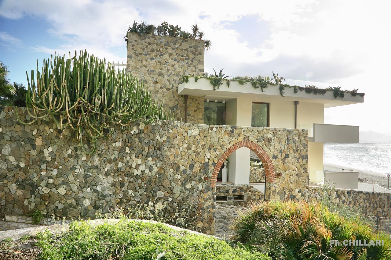 Ngonia Bay Boutique Hotel Milazzo Esterno foto