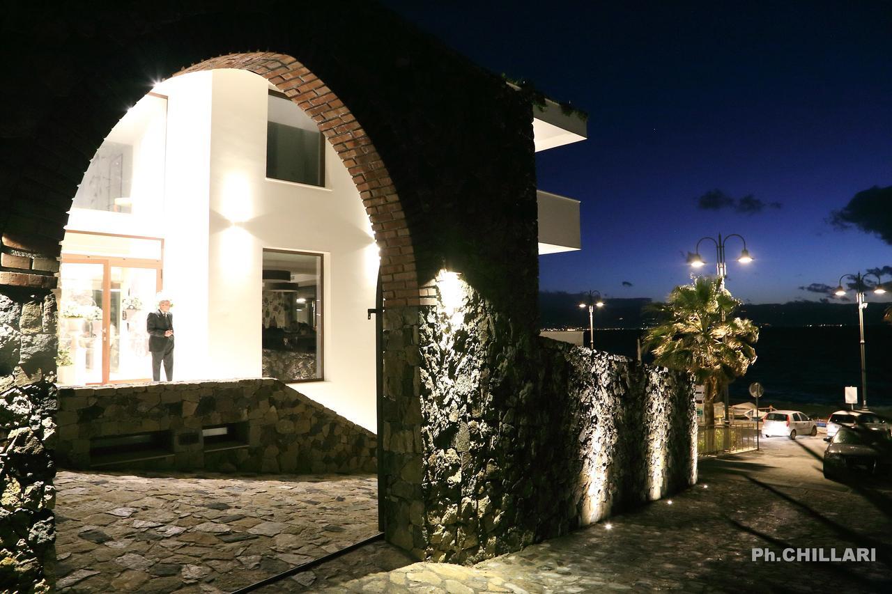 Ngonia Bay Boutique Hotel Milazzo Esterno foto