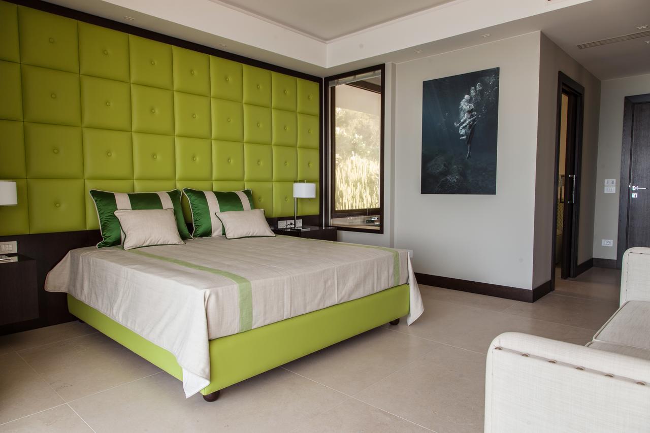 Ngonia Bay Boutique Hotel Milazzo Esterno foto