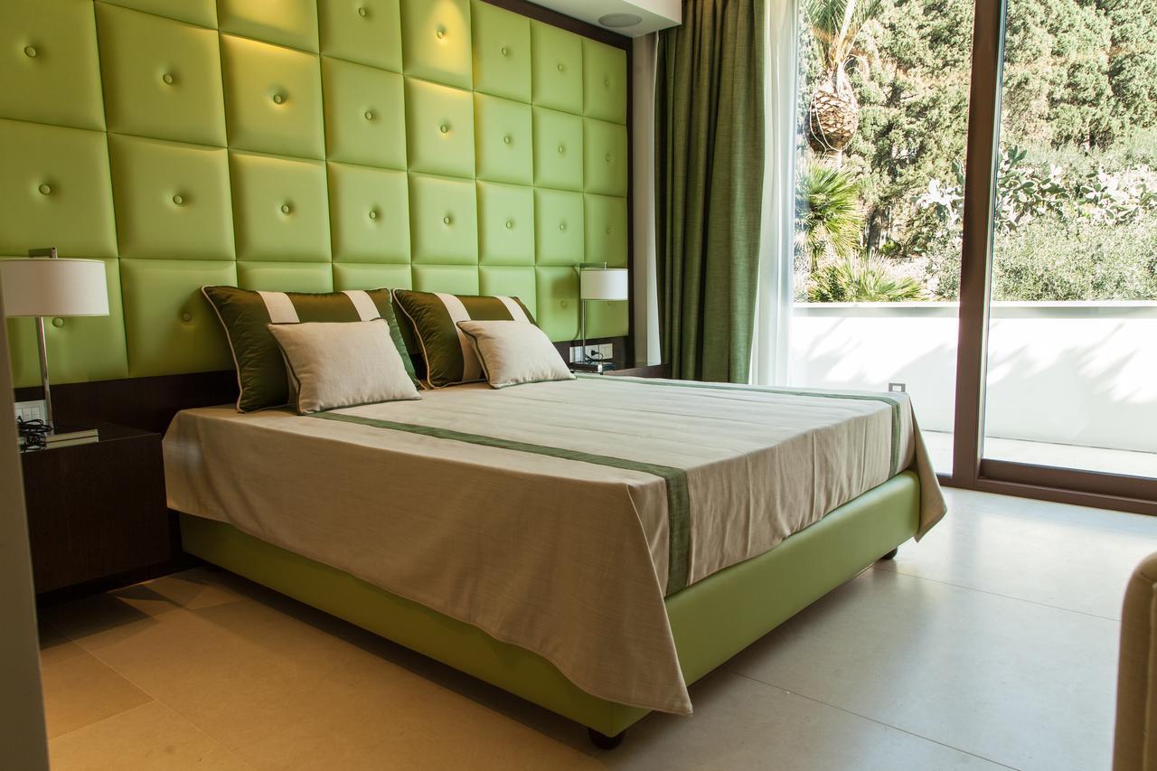 Ngonia Bay Boutique Hotel Milazzo Esterno foto