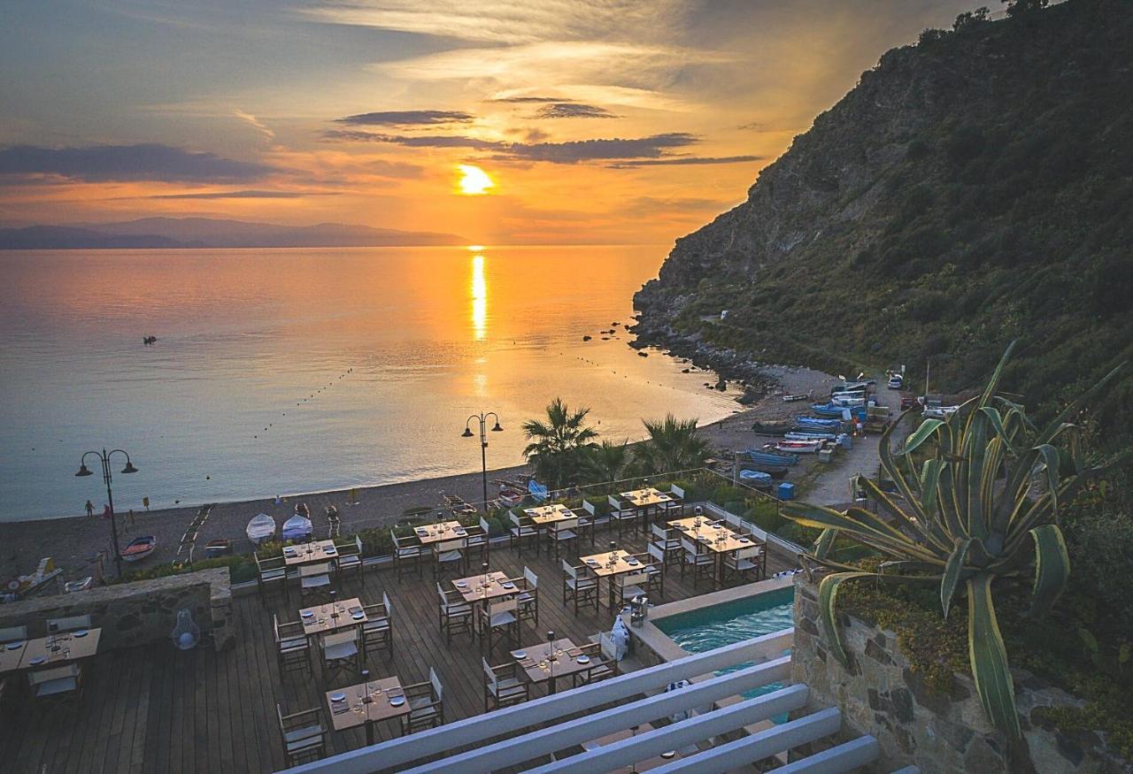 Ngonia Bay Boutique Hotel Milazzo Esterno foto