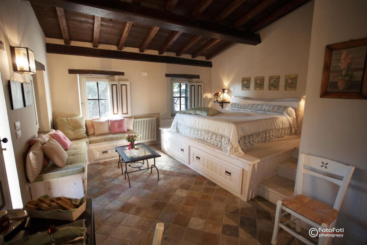 Ngonia Bay Boutique Hotel Milazzo Esterno foto